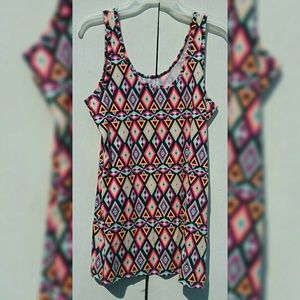 New without tags geometric tank top